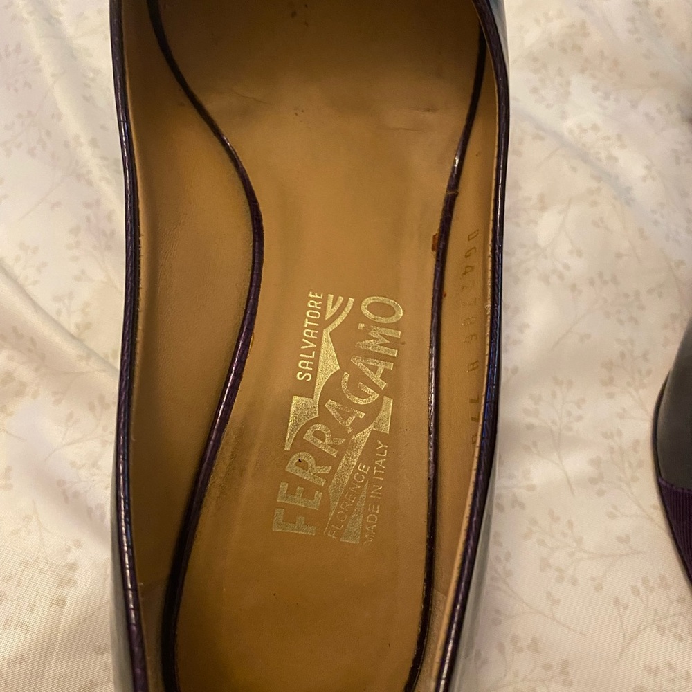 Salvatore Ferragamo Purple Mid-heel Peep Toe Pump - Picture 5 of 10
